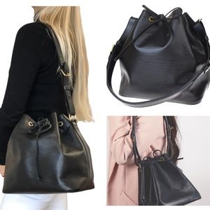 💎✨like New✨💎 bucket Louis Vuitton